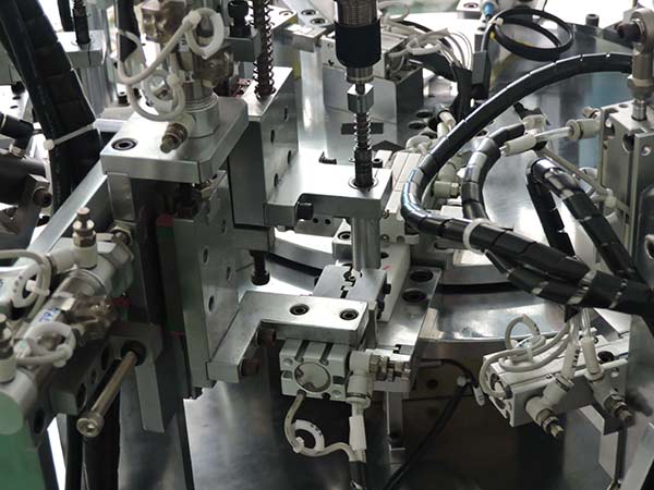 鎖線器卡線器鋼絲繩吊碼自動組裝機(jī)